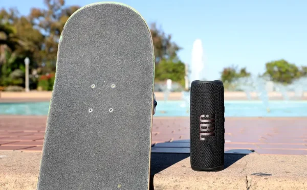 JBL Flip 6 Portable Bluetooth Speaker - Black - Image 5